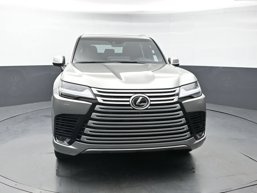 Used 2023 Lexus LX 600 4WD w/ Luxury Package image 8