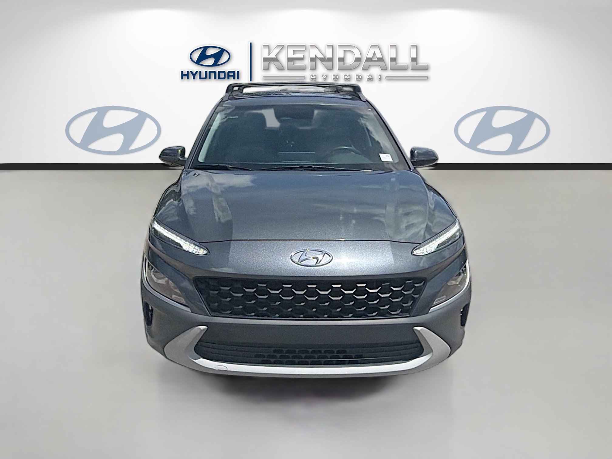 Used 2022 Hyundai Kona SEL w/ Convenience Package FWD image 2