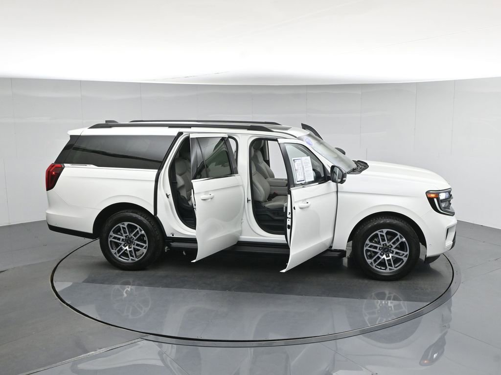 Used 2025 Ford Expedition Max Active image 59
