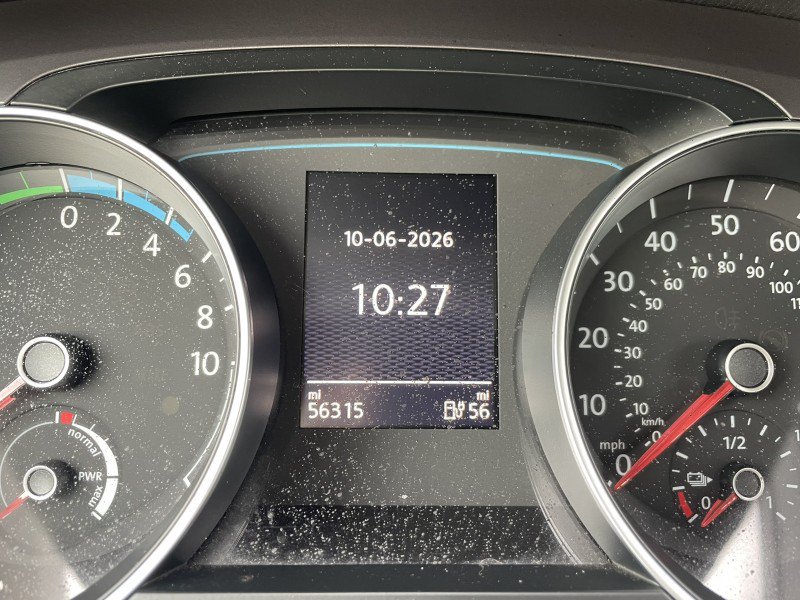Used 2015 Volkswagen e-Golf SEL Premium FWD image 16