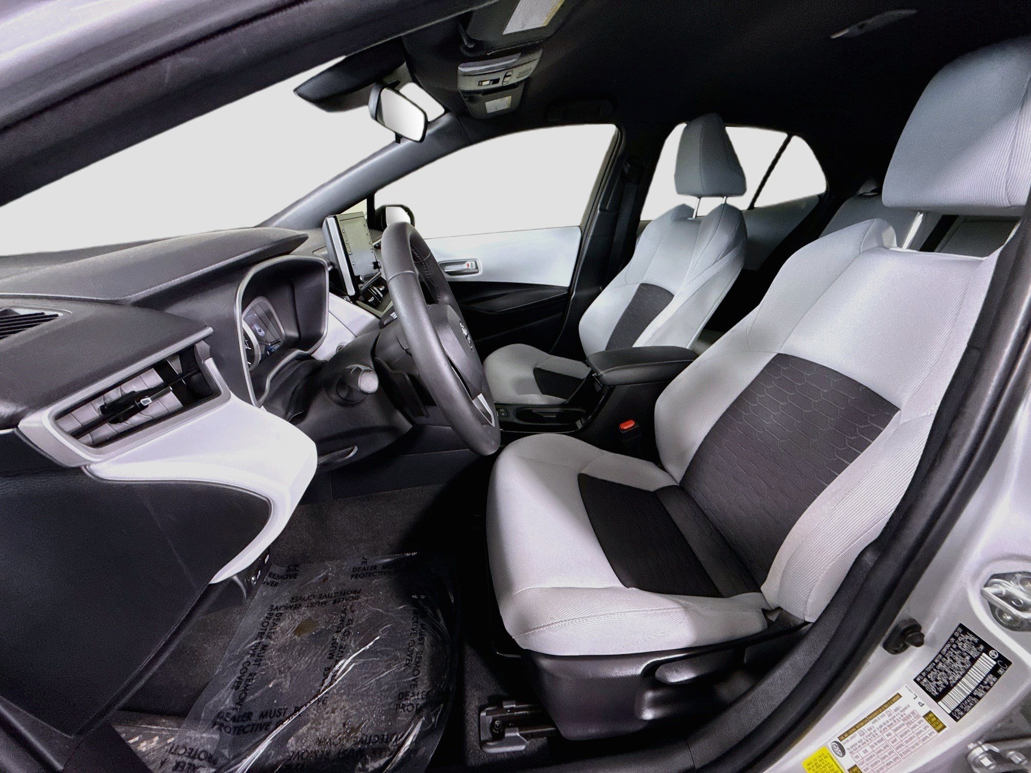 Used 2022 Toyota Corolla SE w/ SE Preferred Package FWD image 22