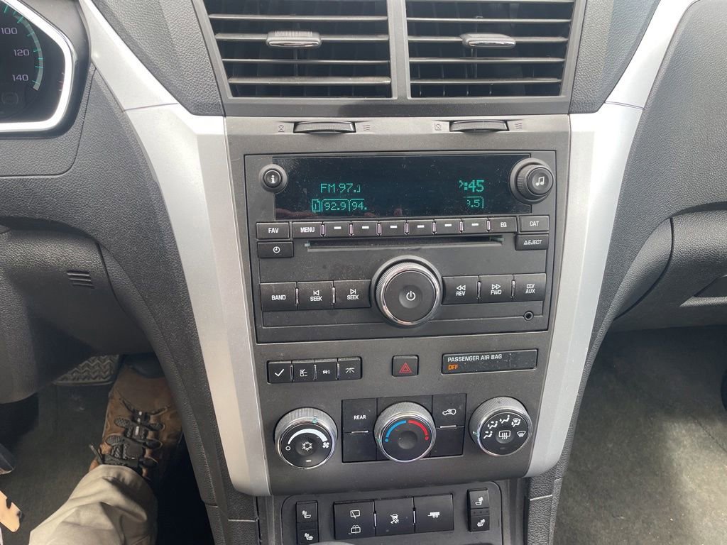 Used 2012 Chevrolet Traverse LT FWD image 20