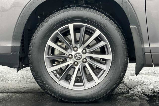 Certified 2018 Toyota Highlander XLE image 27