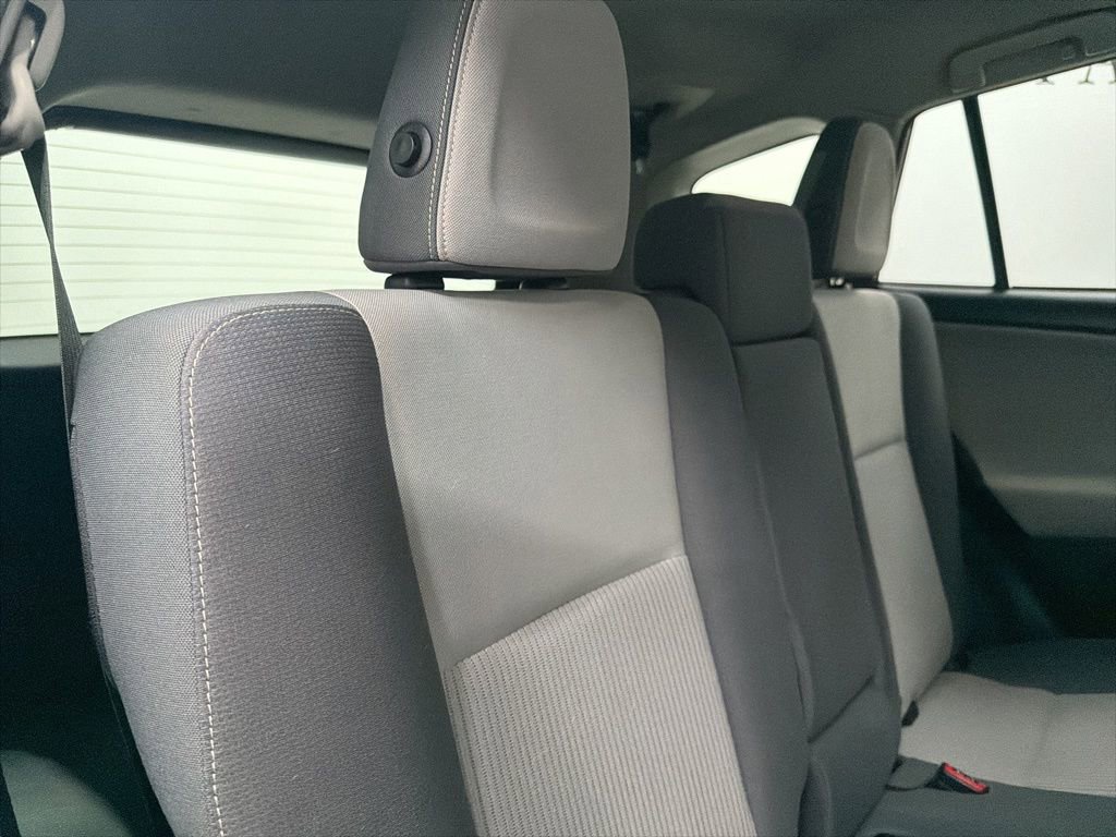 Used 2015 Toyota RAV4 XLE image 24