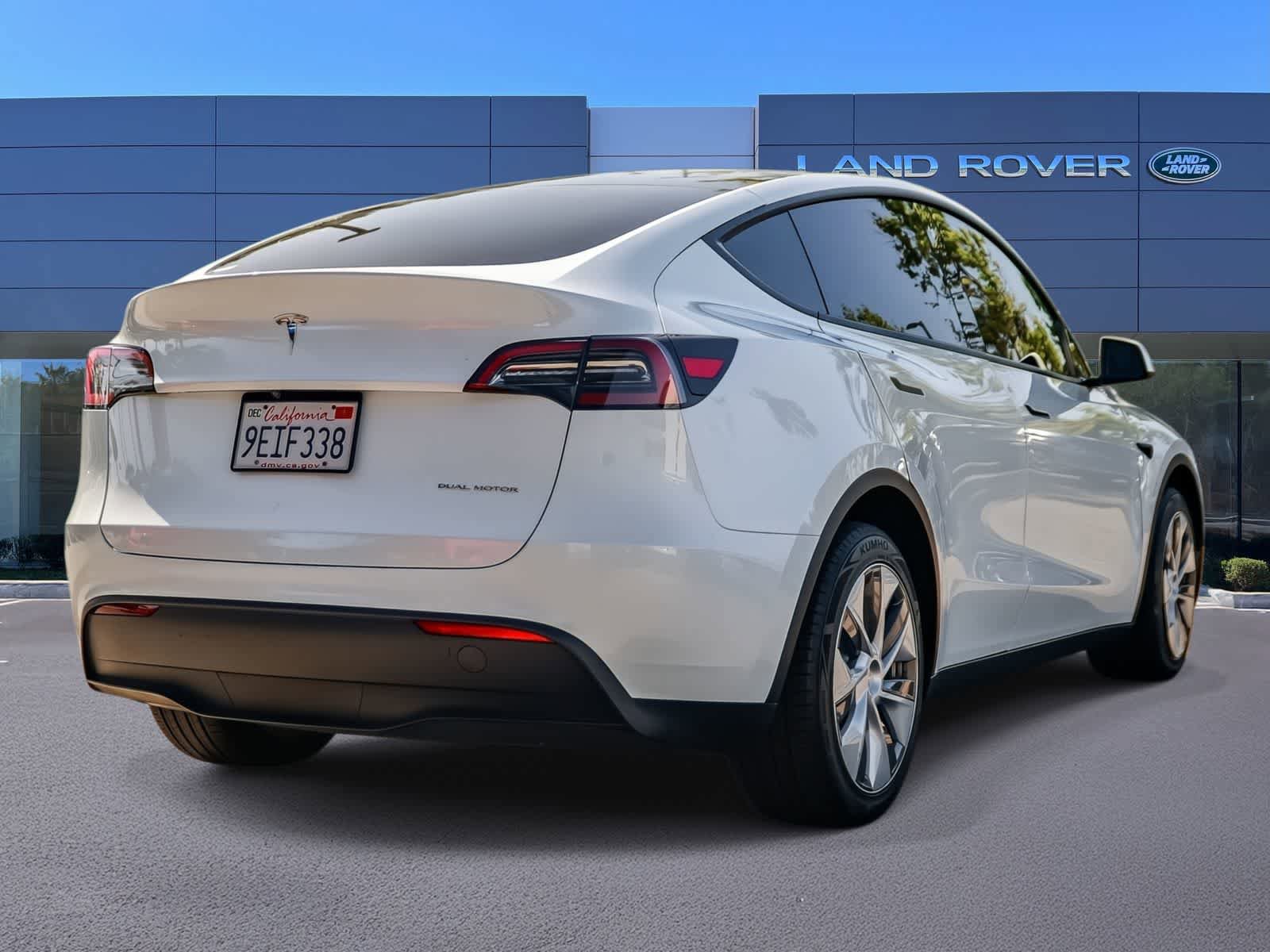 Used 2023 Tesla Model Y Long Range AWD/4WD image 4