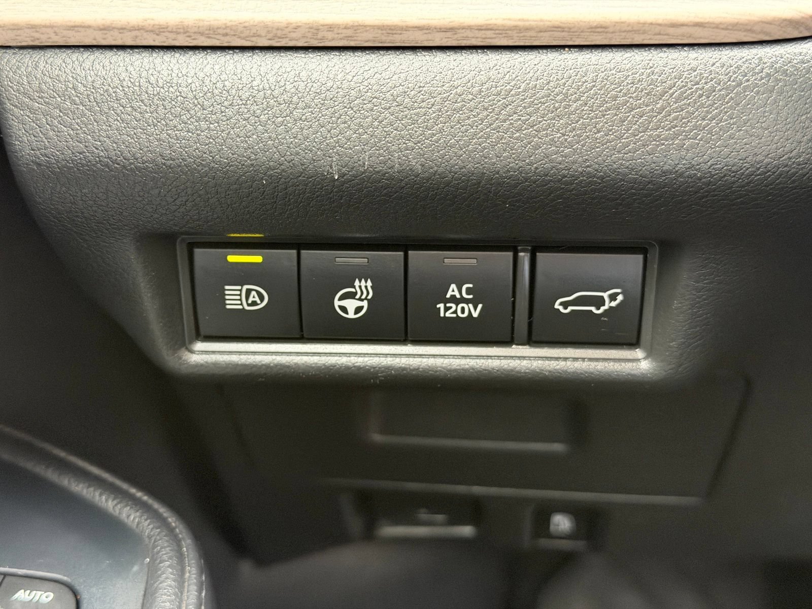 Used 2024 Toyota Grand Highlander AWD Hybrid image 12