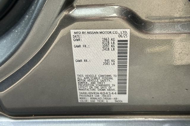 Used 2025 Nissan Altima 2.5 SV FWD image 47