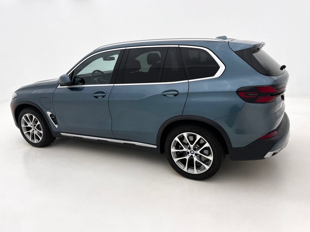 Certified 2024 BMW X5 xDrive50e w/ Executive Package AWD/4WD image 10