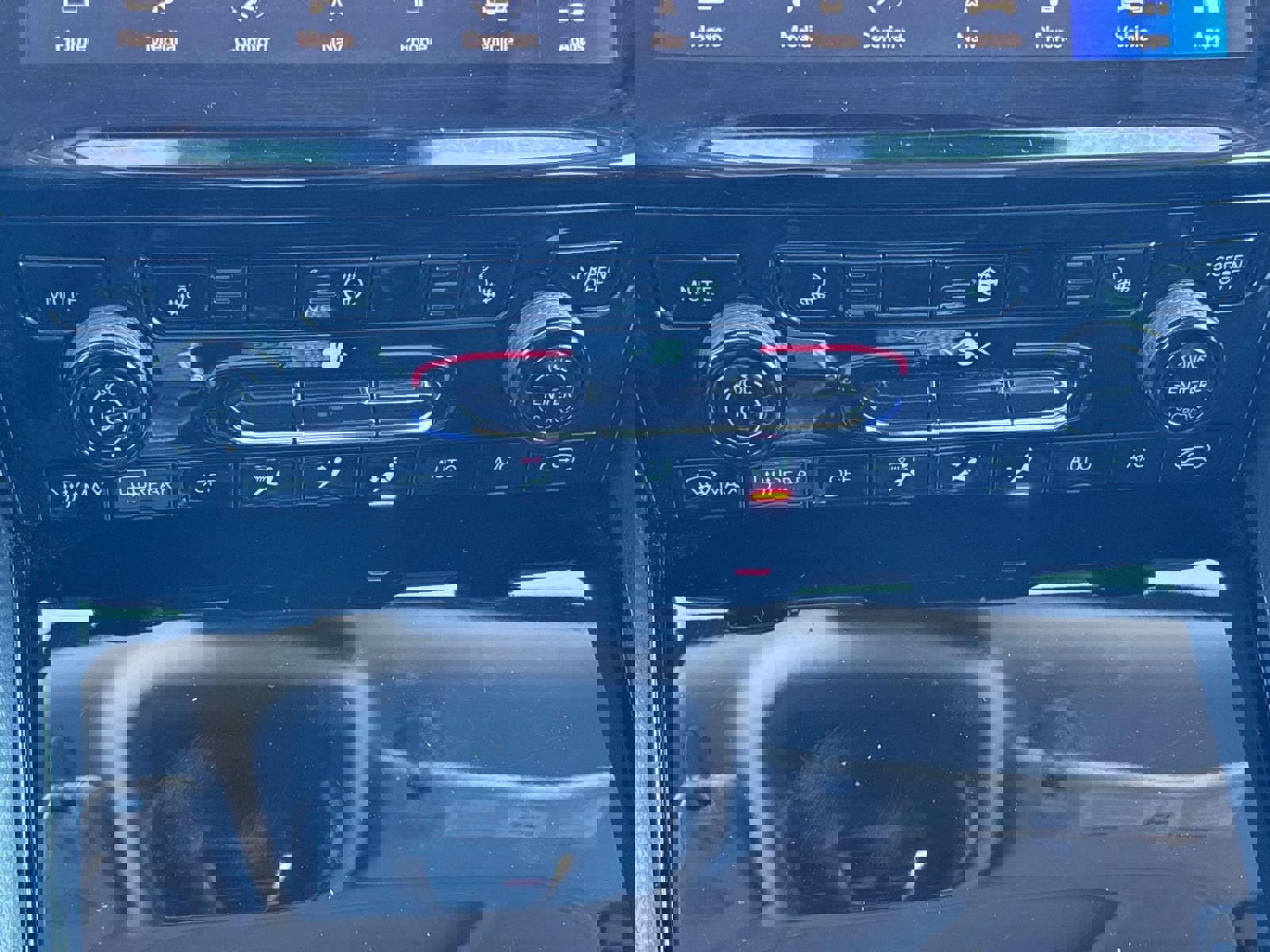 Certified 2022 Jeep Grand Cherokee L Limited AWD/4WD image 28