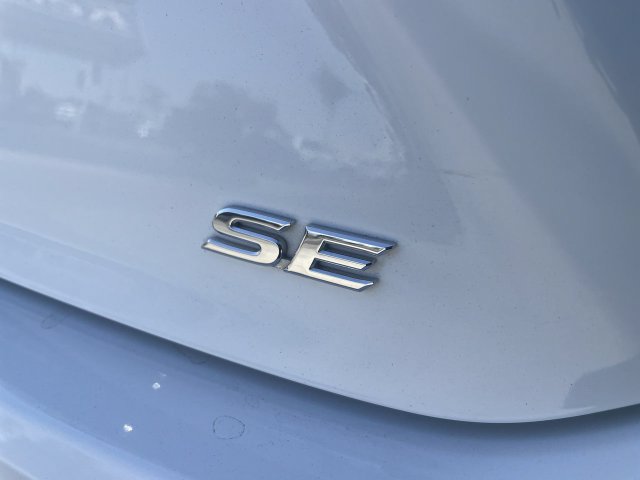 Used 2025 Toyota Camry SE FWD image 31