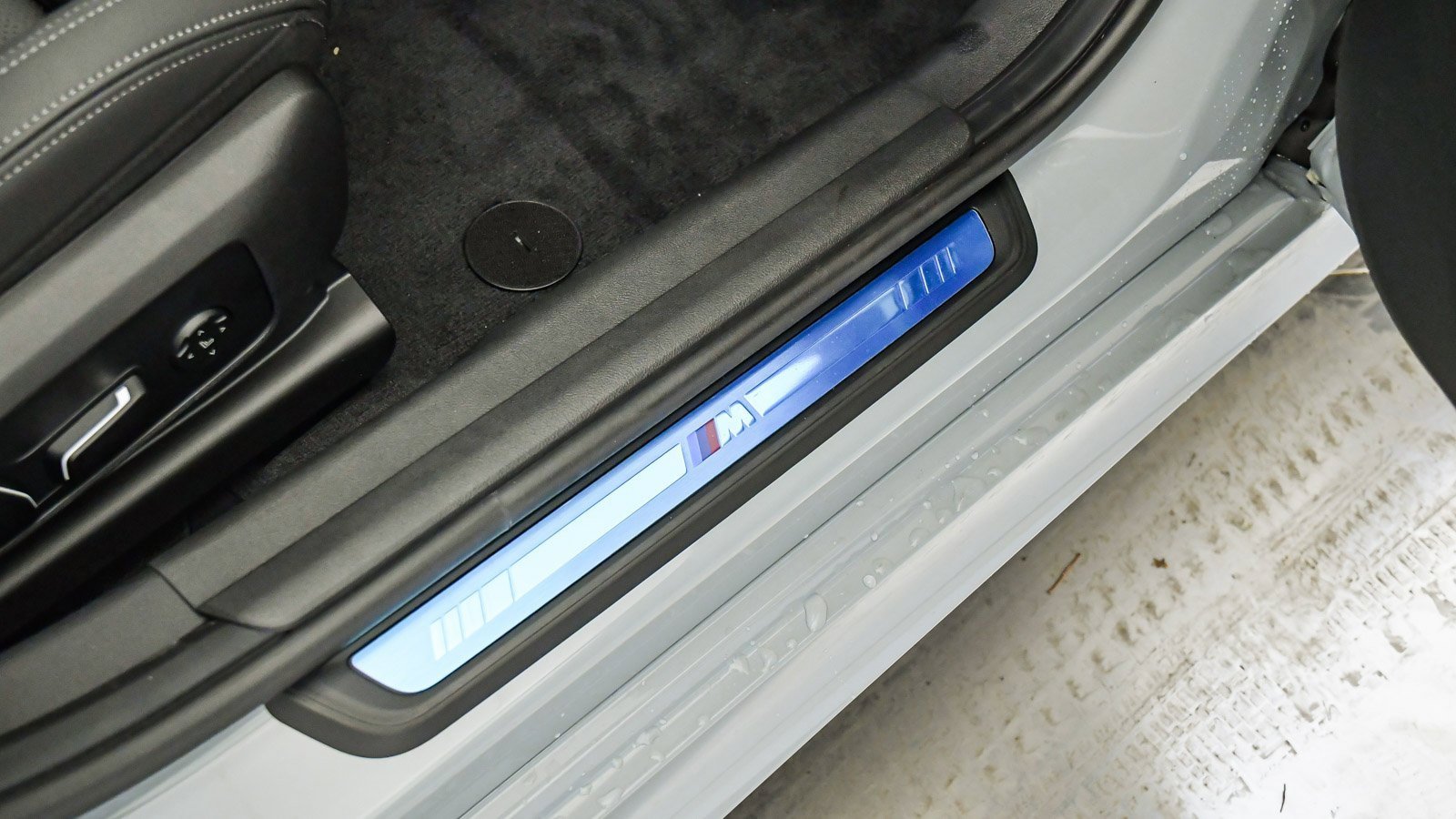 New 2026 BMW 330i Sedan w/ M Sport Package image 17