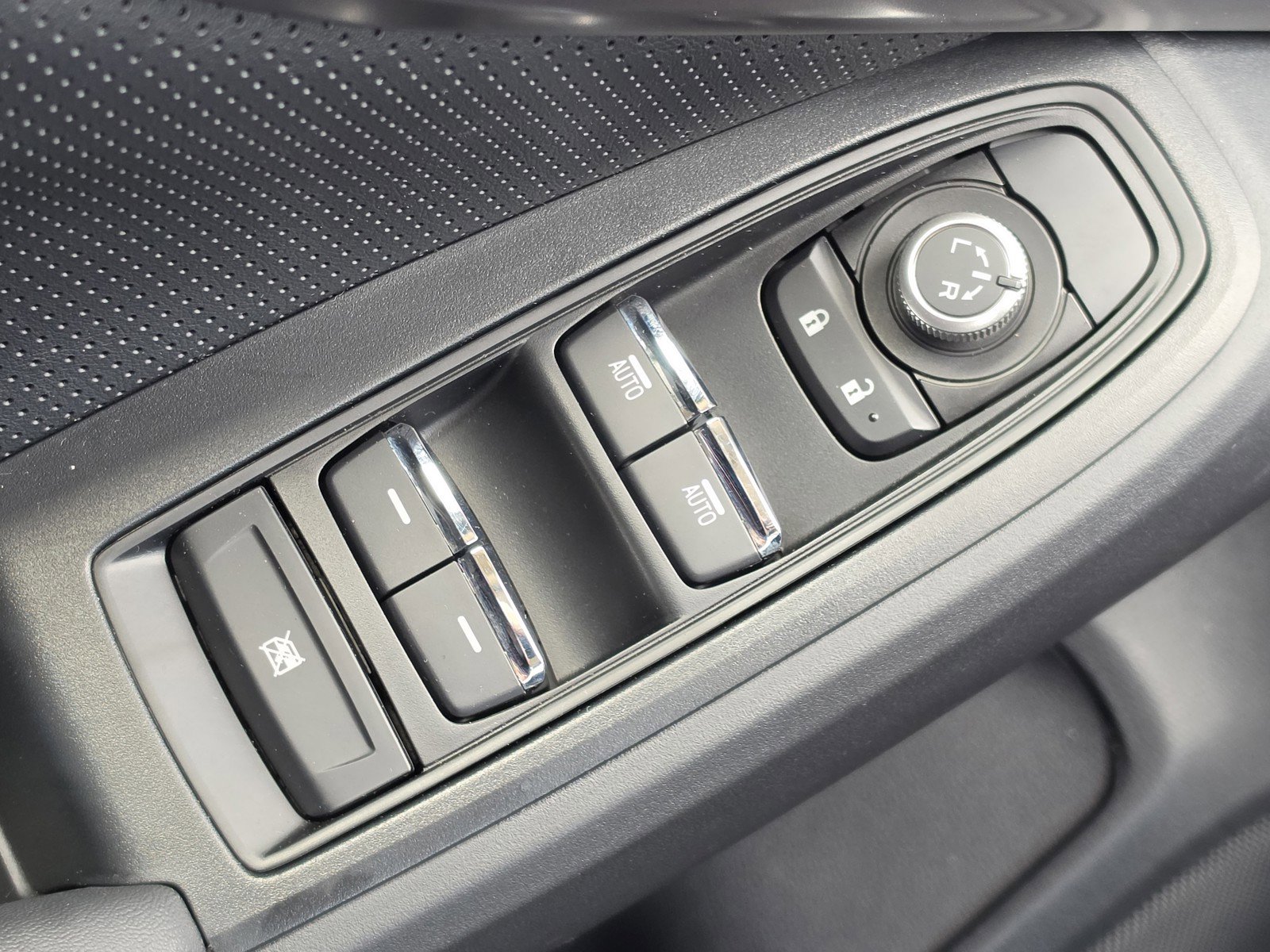 Used 2023 Subaru Crosstrek 2.5i Limited image 14