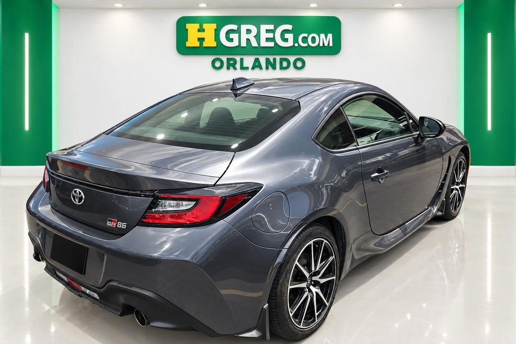 Used 2023 Toyota GR86 RWD image 6