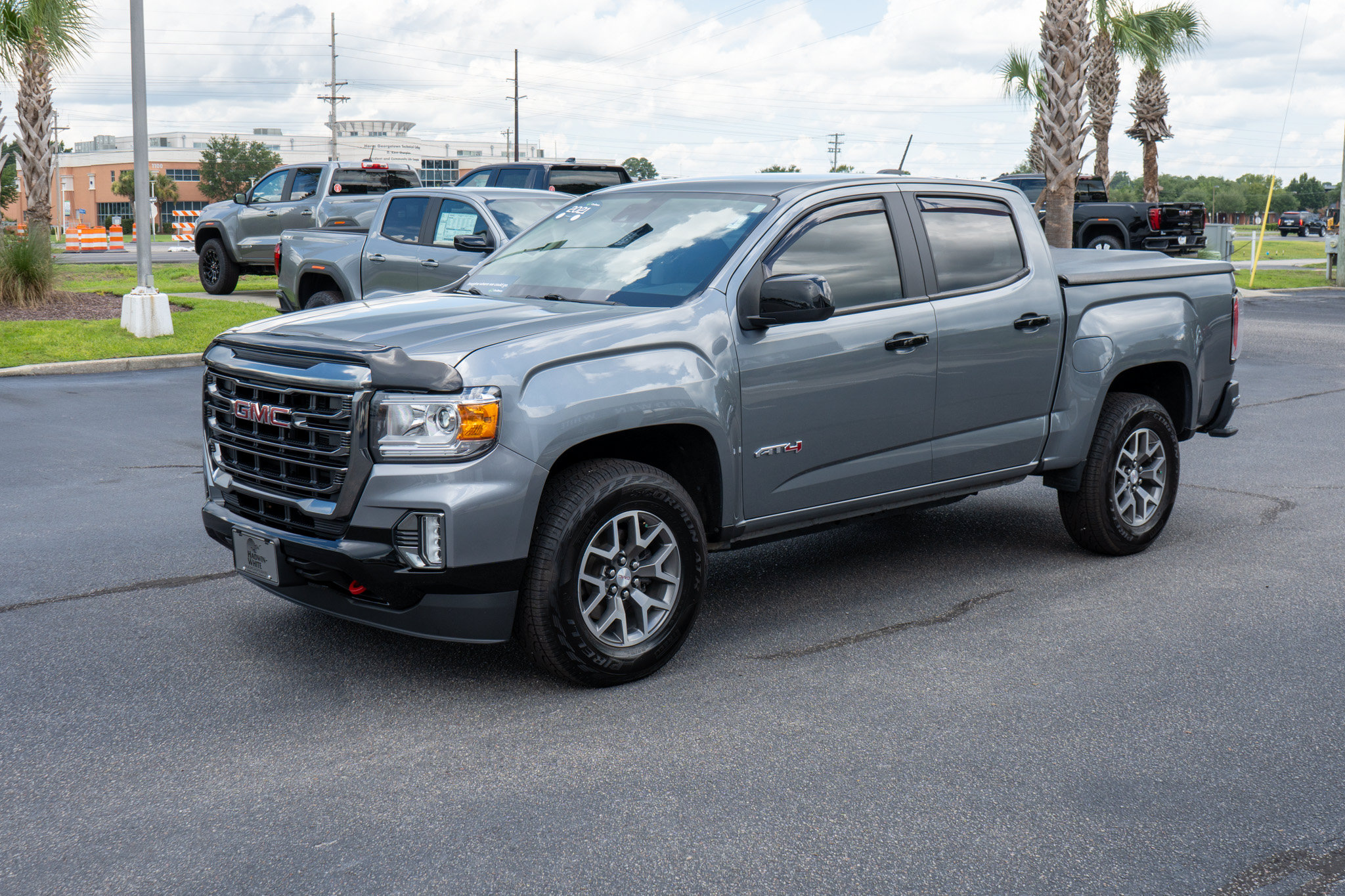 Used 2021 GMC Canyon AT4 w/ Driver Alert Package AWD/4WD image 7