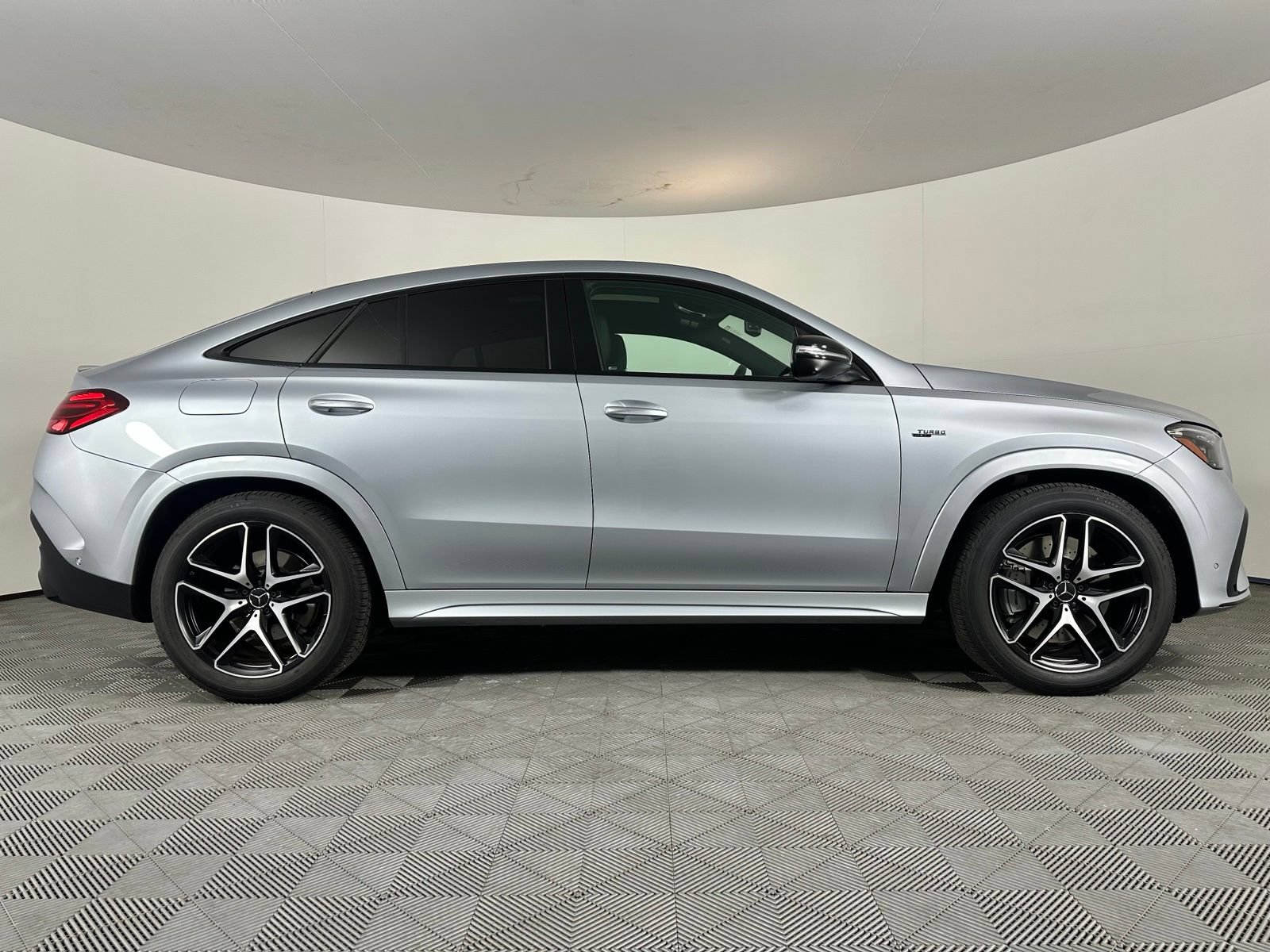 Used 2025 Mercedes-Benz GLE 53 AMG 4MATIC Coupe image 31