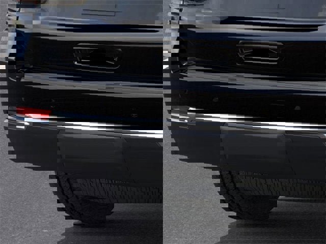 New 2026 Chevrolet Suburban LS image 14