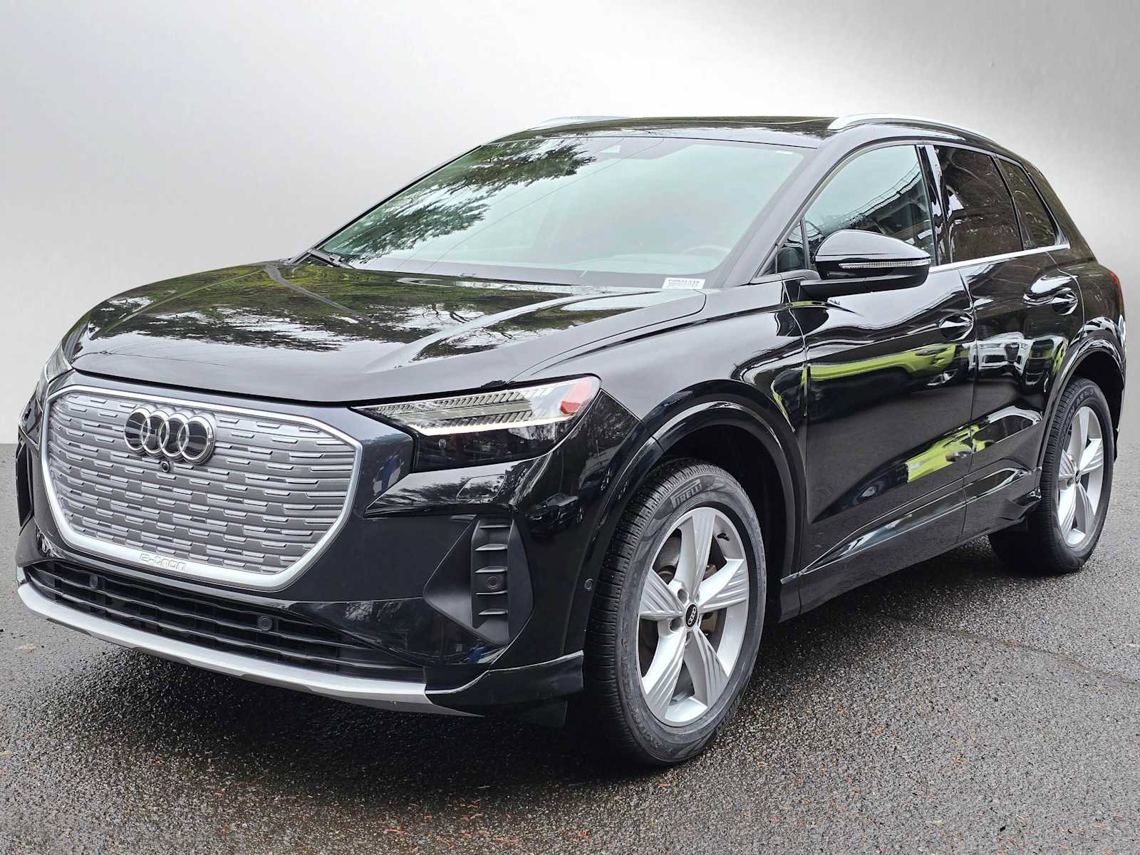 Used 2022 Audi Q4 e-tron Prestige image 7