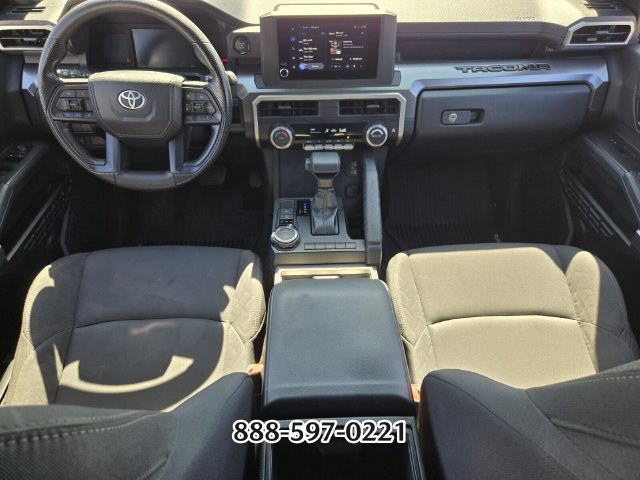Used 2025 Toyota Tacoma SR5 AWD/4WD image 14