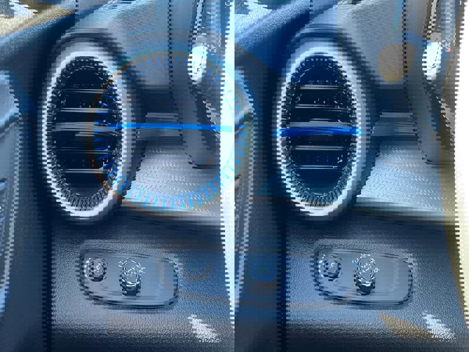 Certified 2024 Chevrolet Trax LS FWD image 22