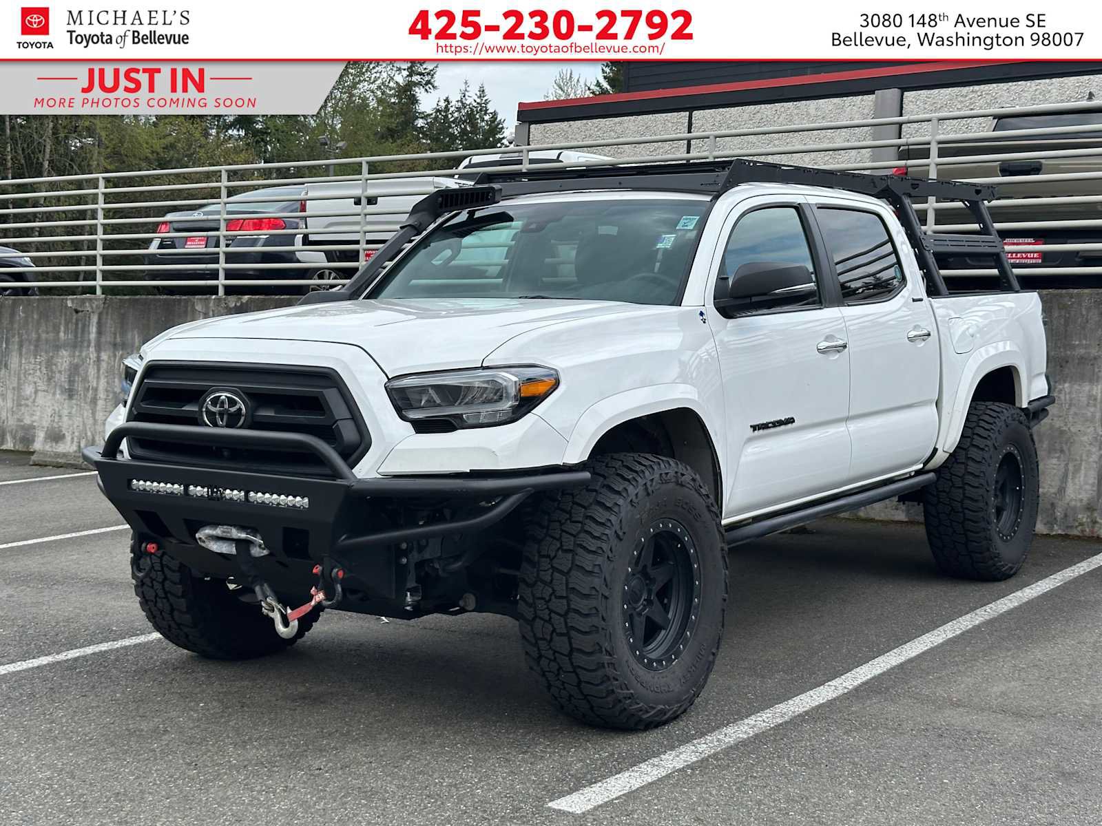 Used 2021 Toyota Tacoma Limited image 2