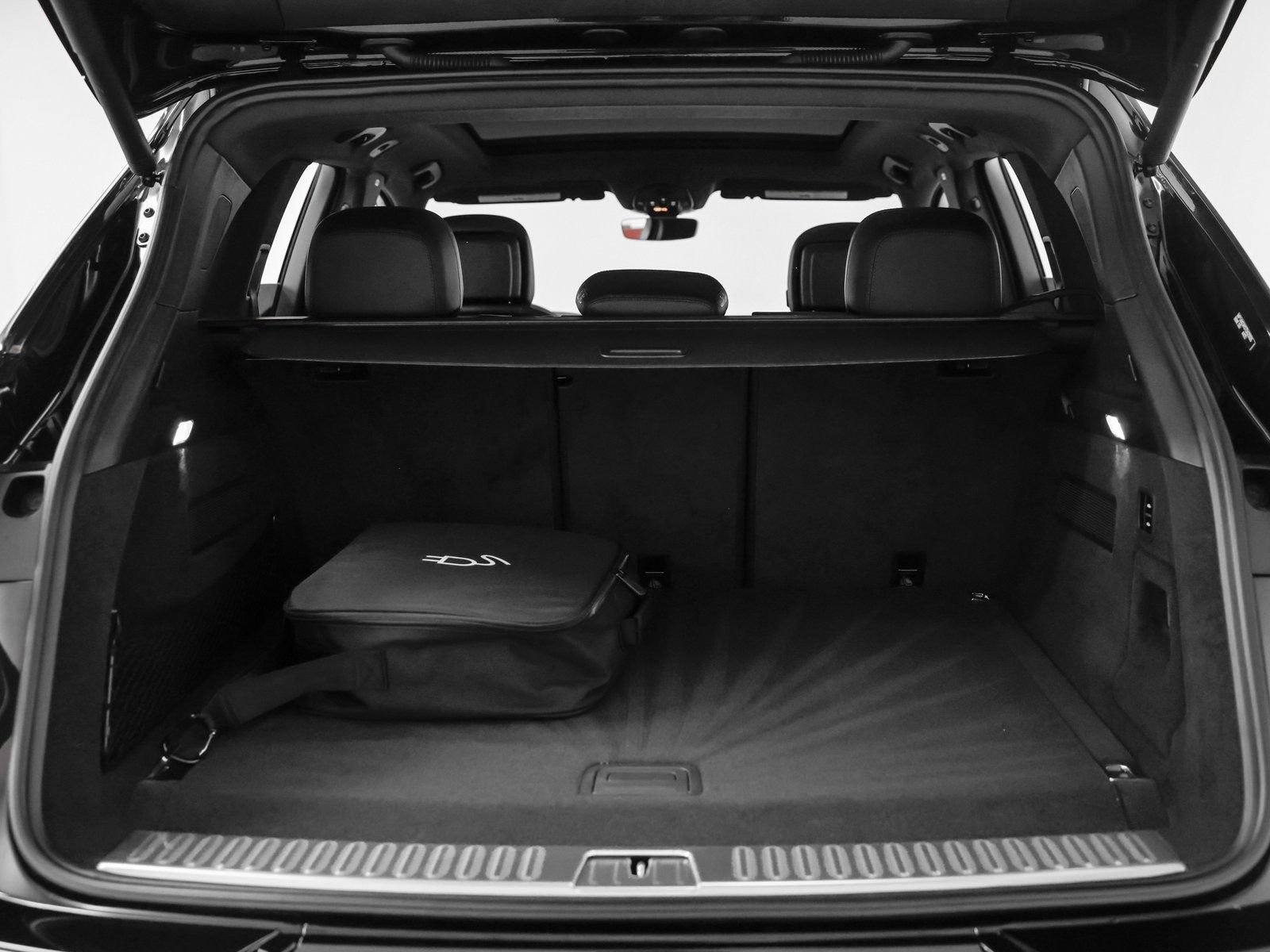 Certified 2026 Porsche Cayenne S AWD/4WD image 16