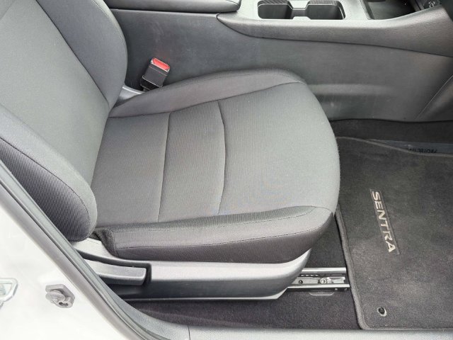 Used 2024 Nissan Sentra S FWD image 11