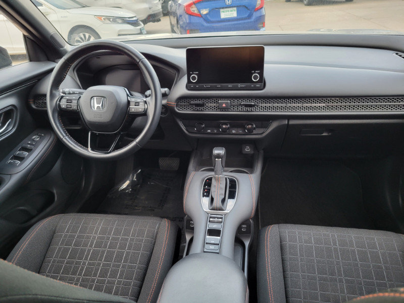 Used 2025 Honda HR-V Sport image 27