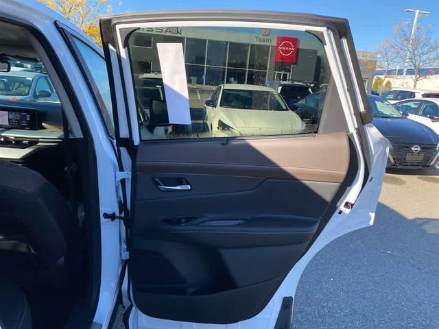 New 2026 Nissan Murano Platinum w/ Cargo Package image 22