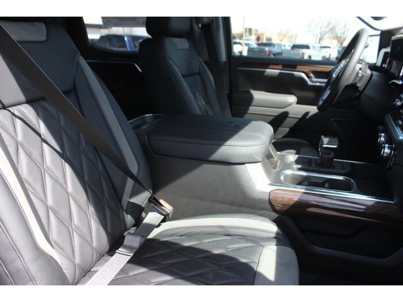 New 2026 GMC Sierra 1500 Elevation image 29