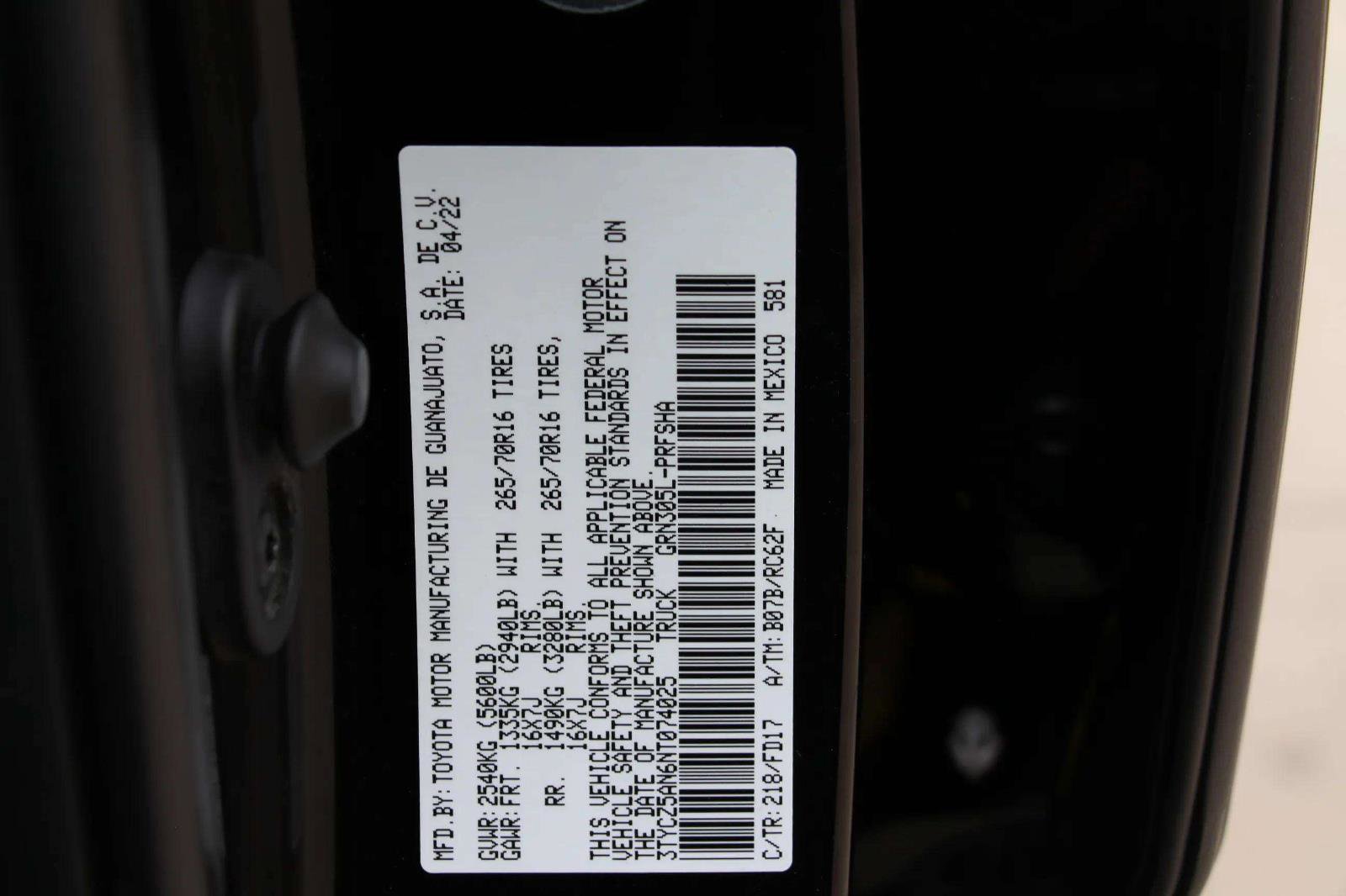 Used 2022 Toyota Tacoma TRD Off-Road image 28