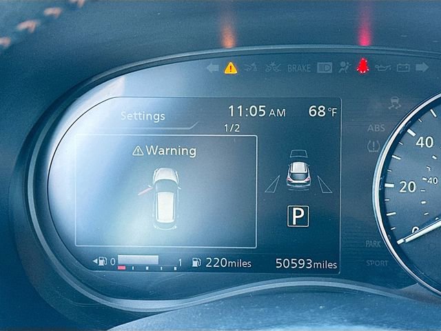 Used 2023 Nissan Kicks SR w/ SR Premium Package image 12