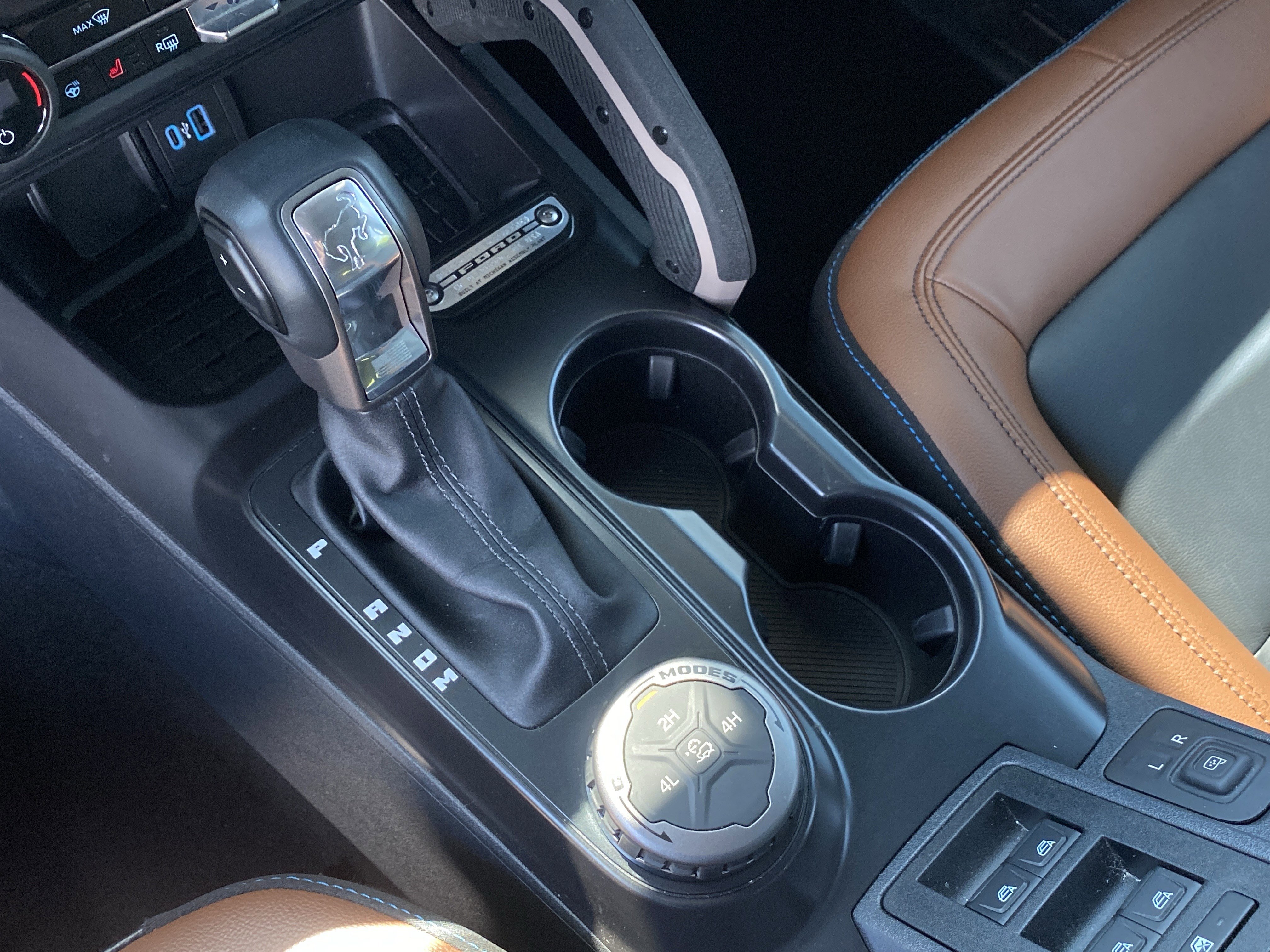 Used 2024 Ford Bronco Outer Banks image 36