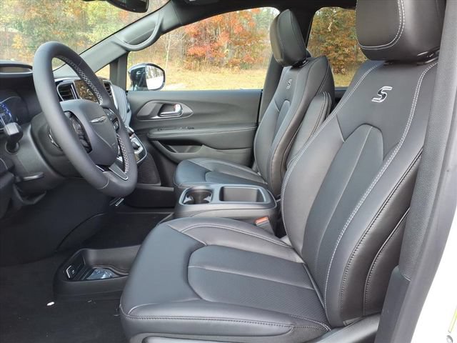 New 2026 Chrysler Pacifica Select w/ S Appearance Package AWD/4WD image 8
