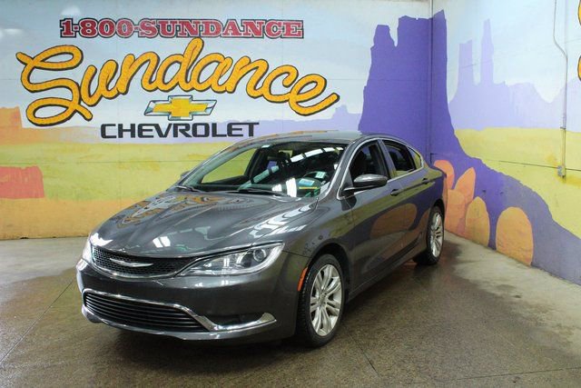 Used 2016 Chrysler 200 Limited image 2