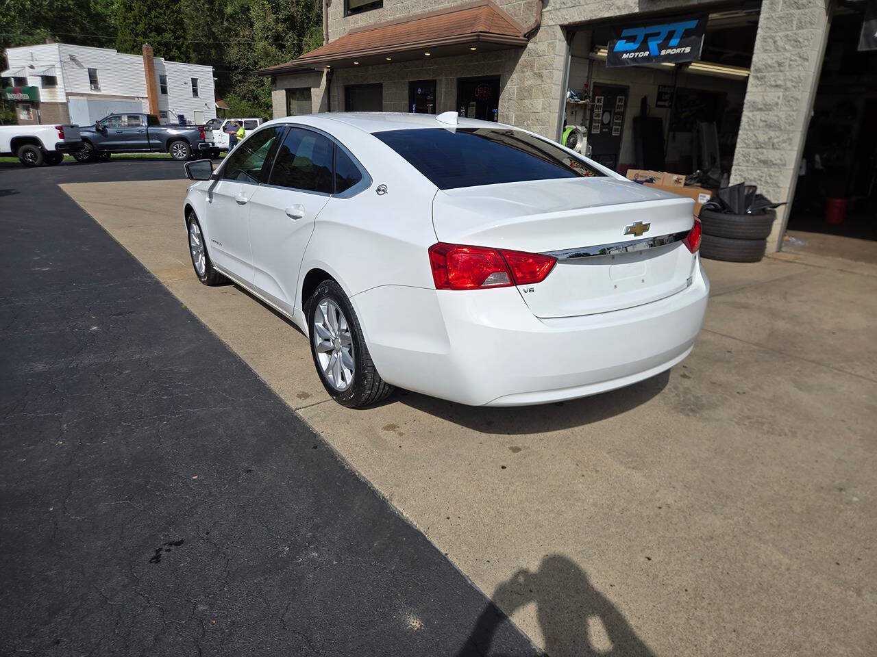 Used 2016 Chevrolet Impala LT FWD image 5