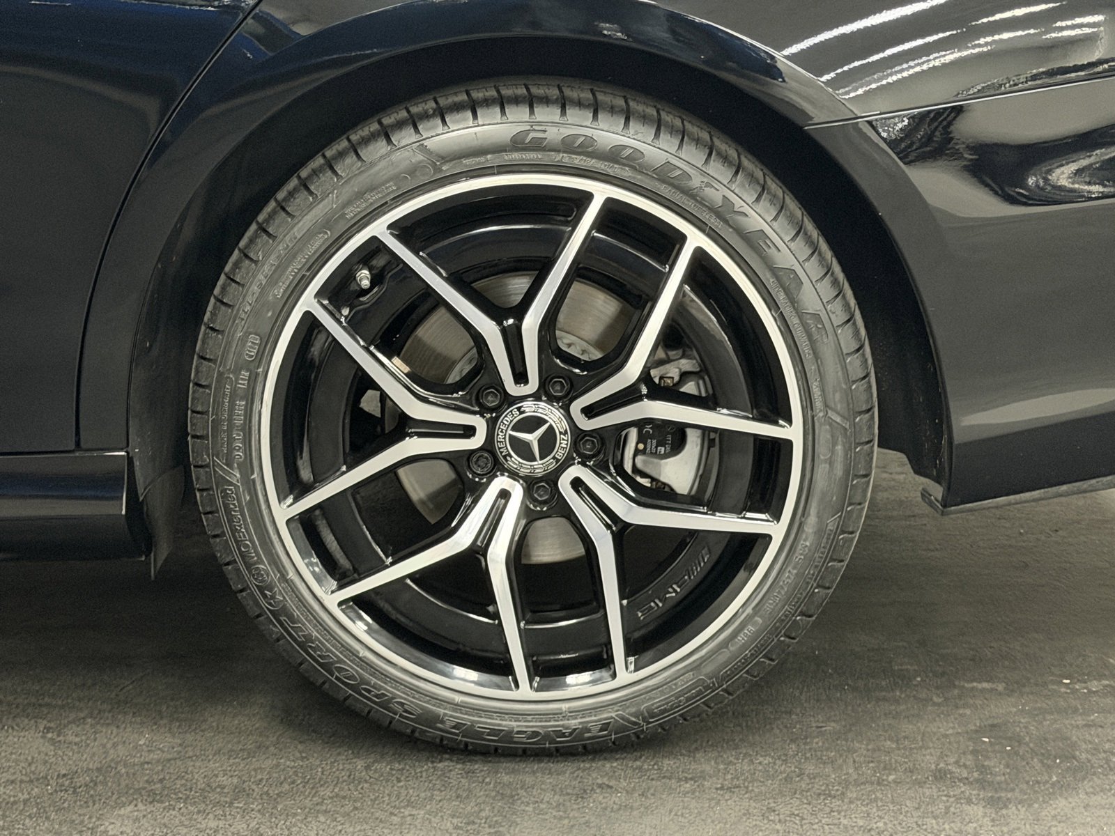 Used 2023 Mercedes-Benz E 350 Sedan image 18