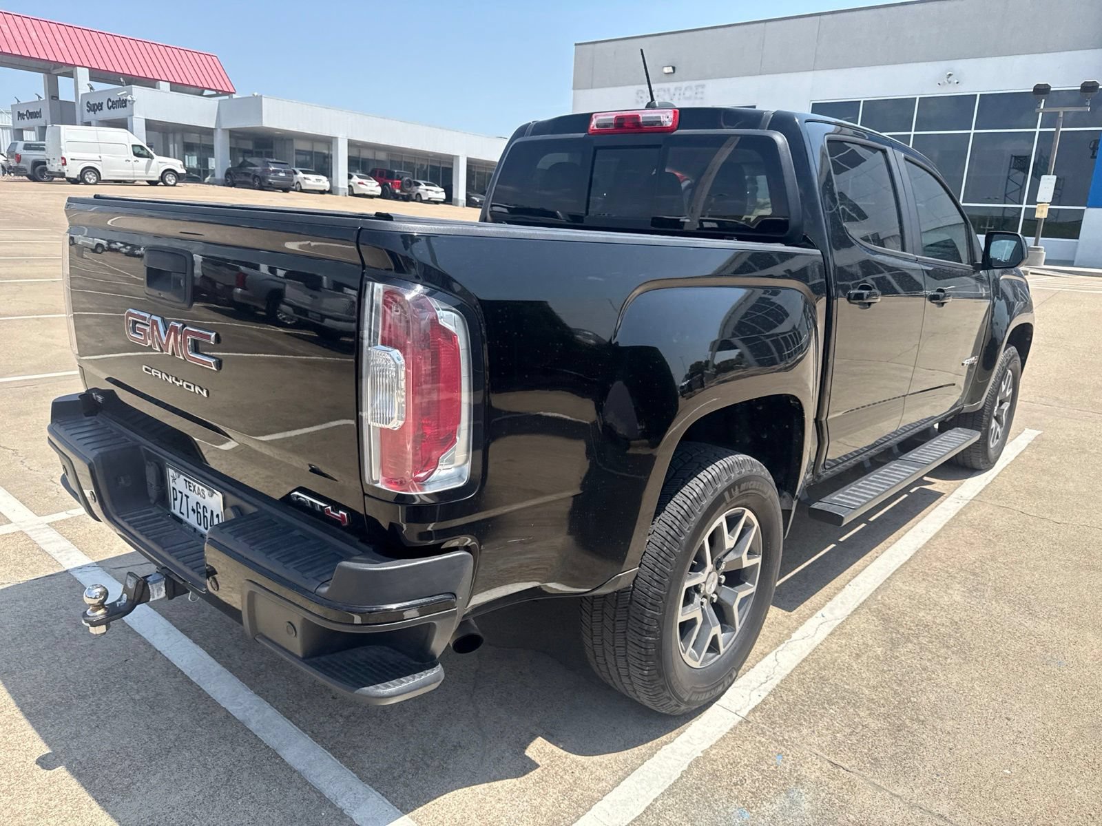 Used 2021 GMC Canyon AT4 w/ Driver Alert Package AWD/4WD image 6