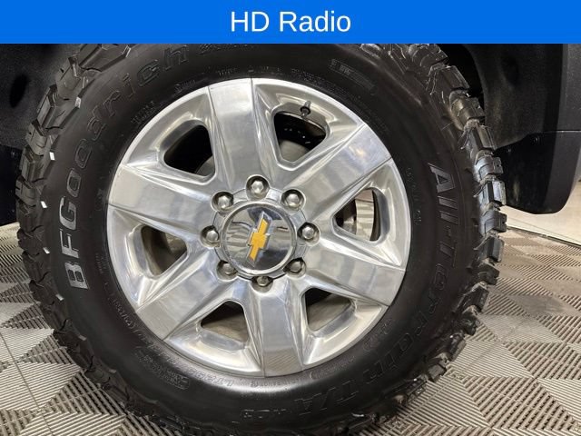 Used 2021 Chevrolet Silverado 2500 LTZ w/ LTZ Convenience Package AWD/4WD image 17