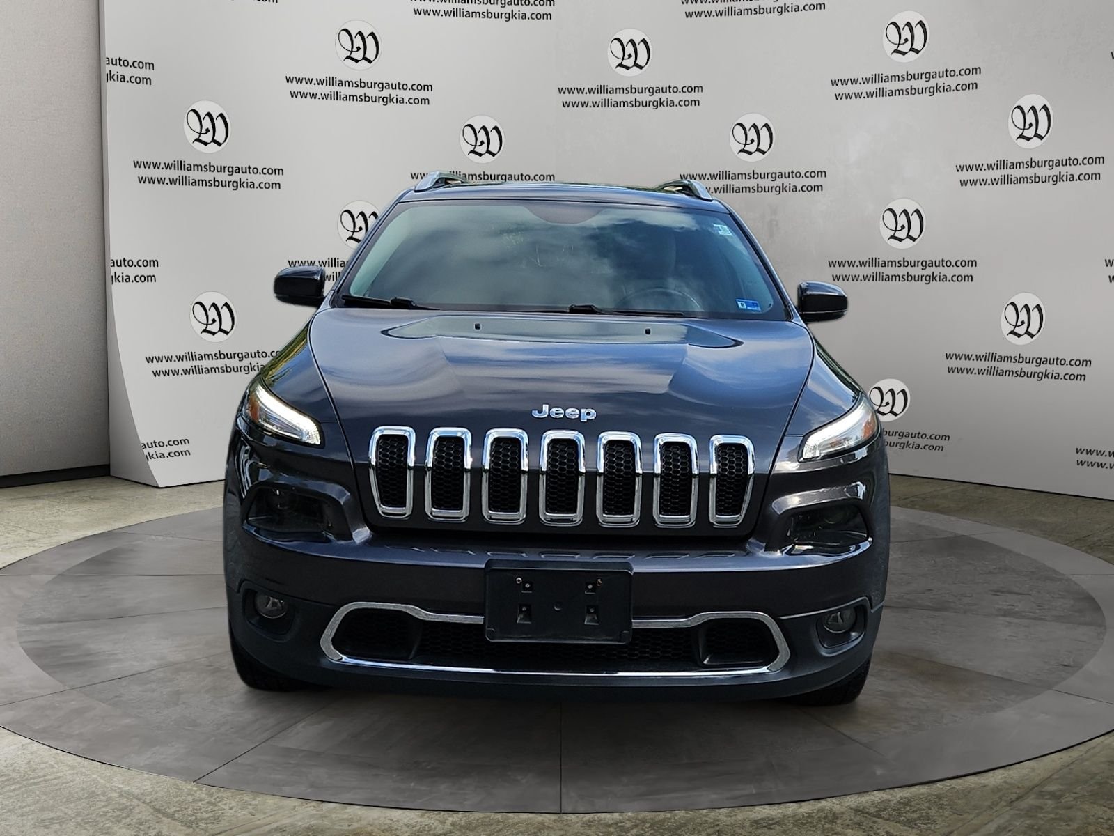 Used 2017 Jeep Cherokee Limited AWD/4WD image 8