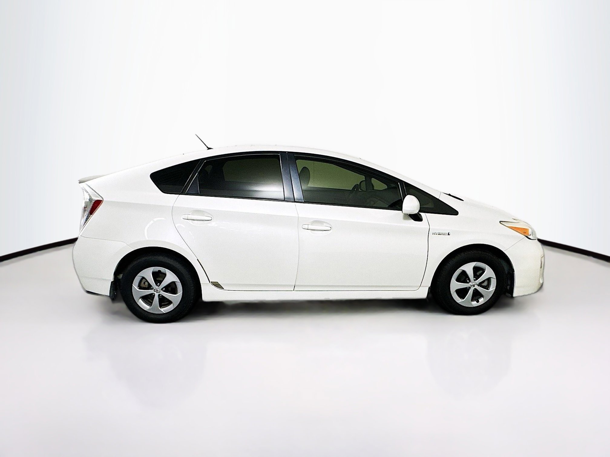 Used 2015 Toyota Prius Two FWD image 10
