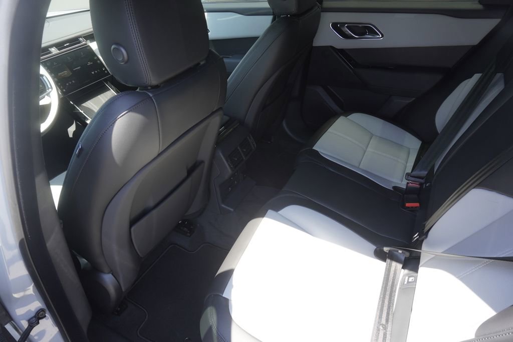 New 2026 Land Rover Range Rover Velar Dynamic SE image 29