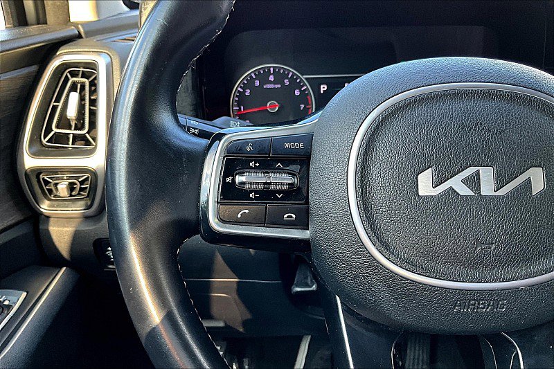 Used 2022 Kia Sorento S image 19