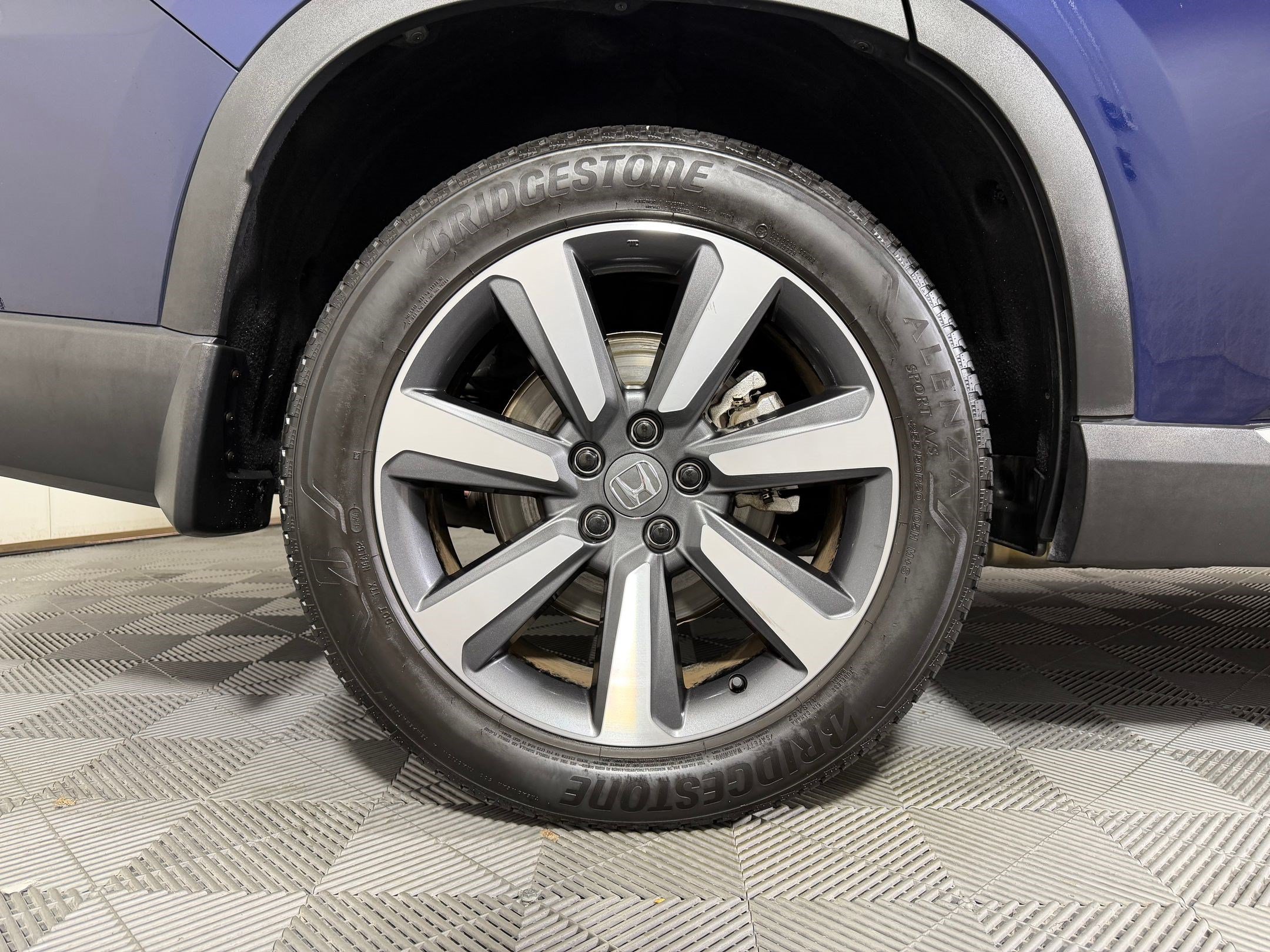 Used 2024 Honda Pilot Touring image 21