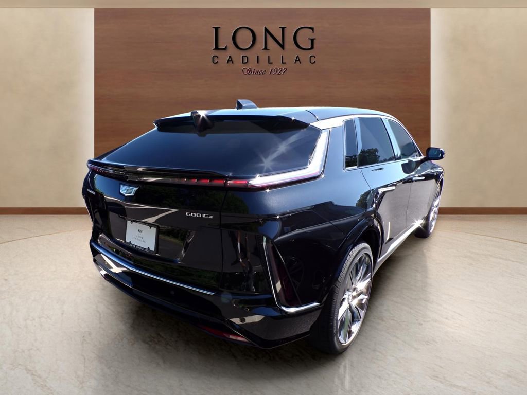 New 2025 Cadillac Lyriq Luxury image 4