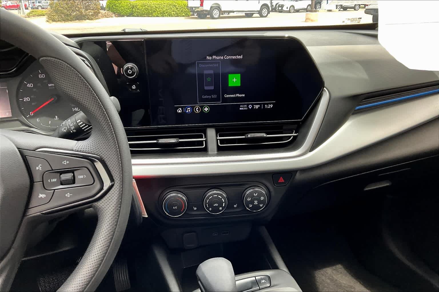 Used 2024 Chevrolet Trax LS w/ LS Convenience Package FWD image 7