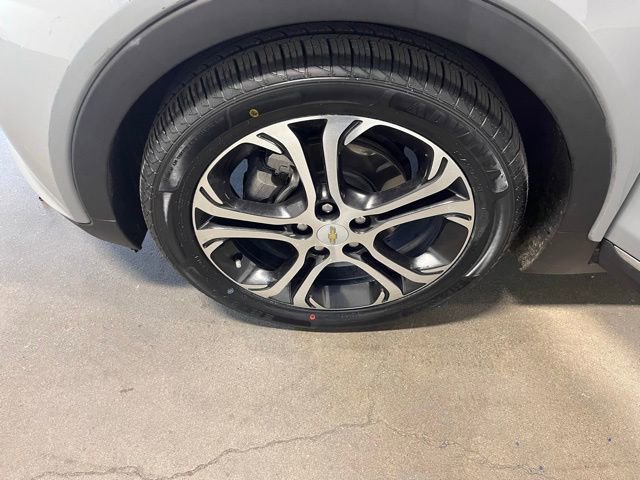 Used 2020 Chevrolet Bolt Premier w/ Infotainment Package image 27