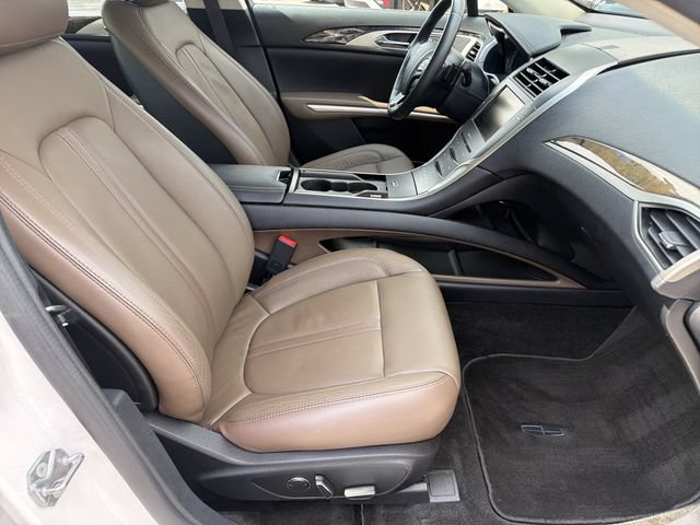 Used 2016 Lincoln MKZ w/ Equipment Group 200A Select FWD image 13