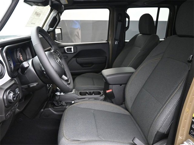 New 2025 Jeep Gladiator Sport image 12