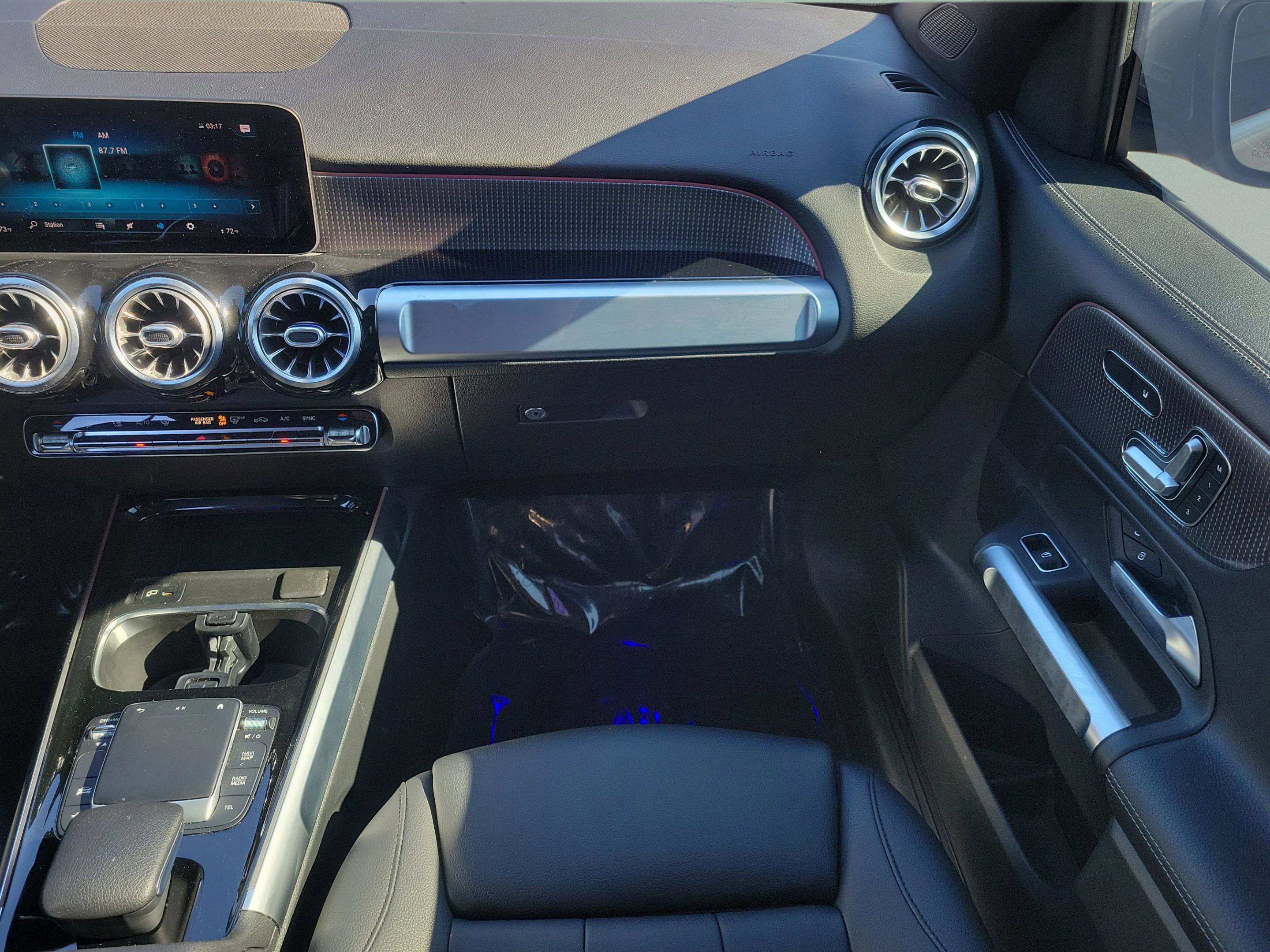 Certified 2021 Mercedes-Benz GLB 250 4MATIC image 14