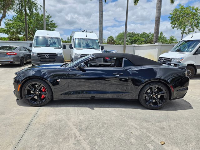 Used 2019 Chevrolet Camaro SS RWD image 8